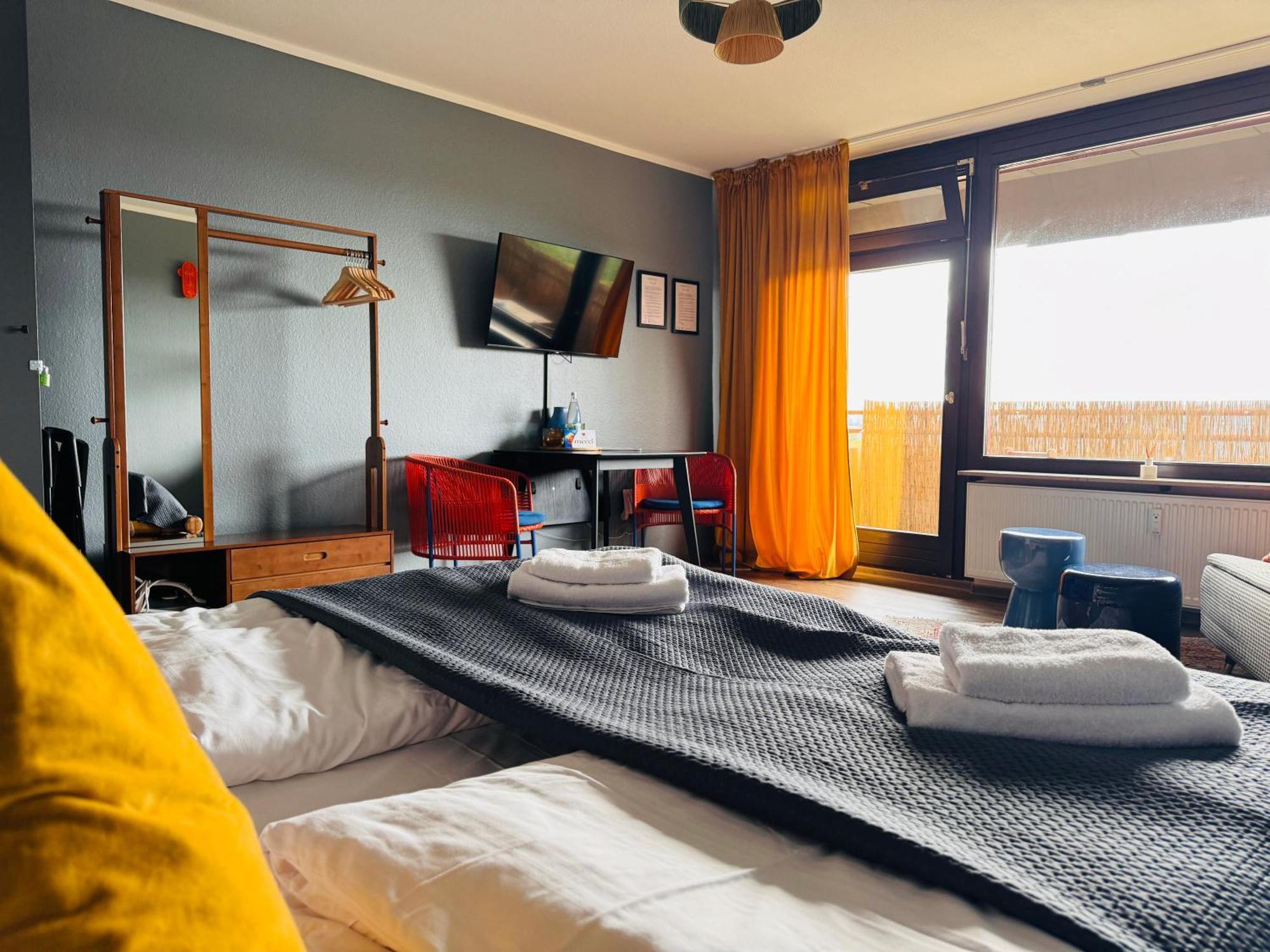 Klassen Stay - Design Studio In 11 Etage - Tolle Aussicht - Sauna, Pool - Netflix Lahnstein Kültér fotó
